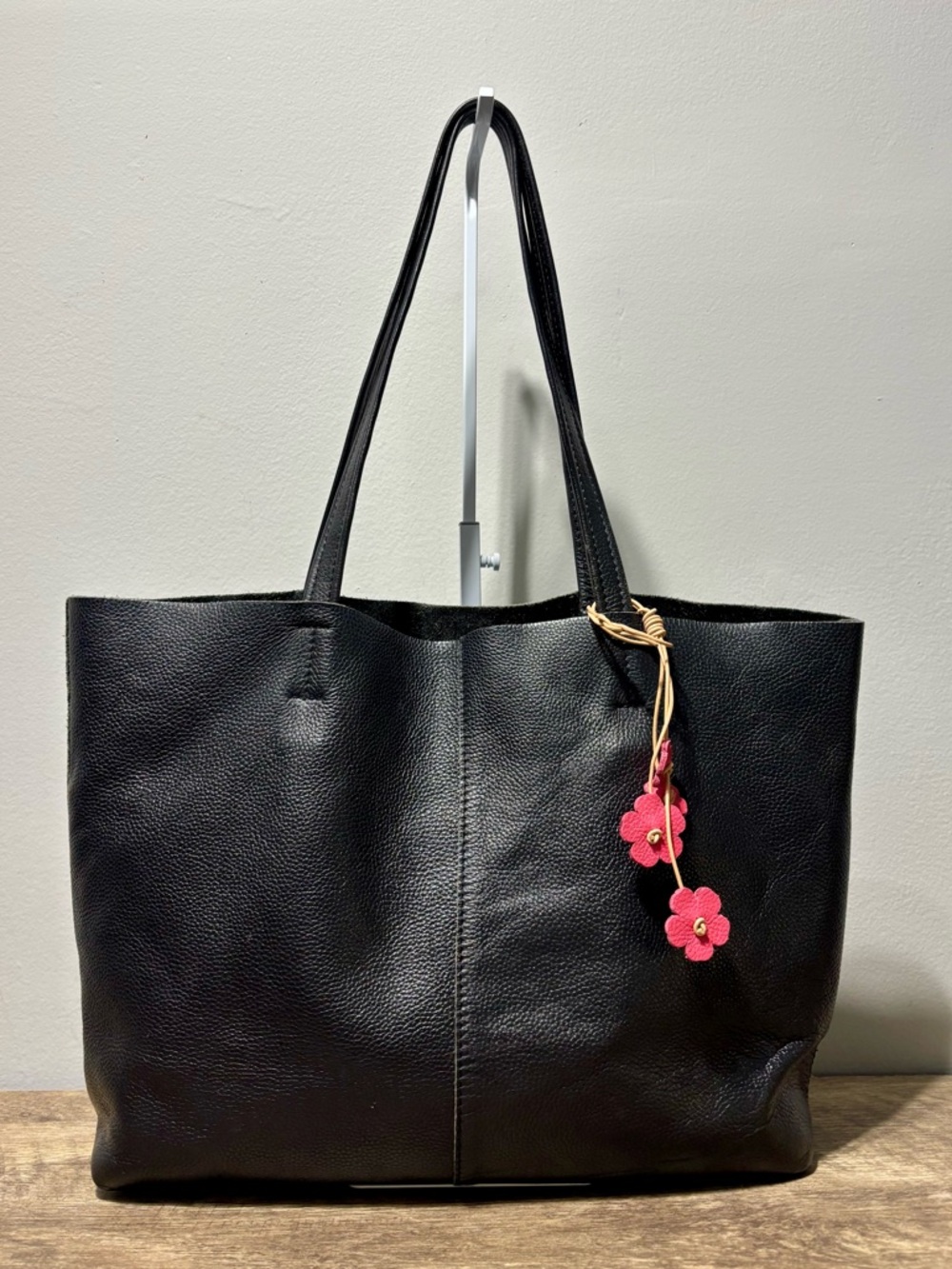 Damero Leather Shopping Tote - Picture 3 of 9